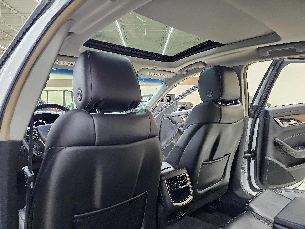 Used 2019 Cadillac CTS Luxury image 25