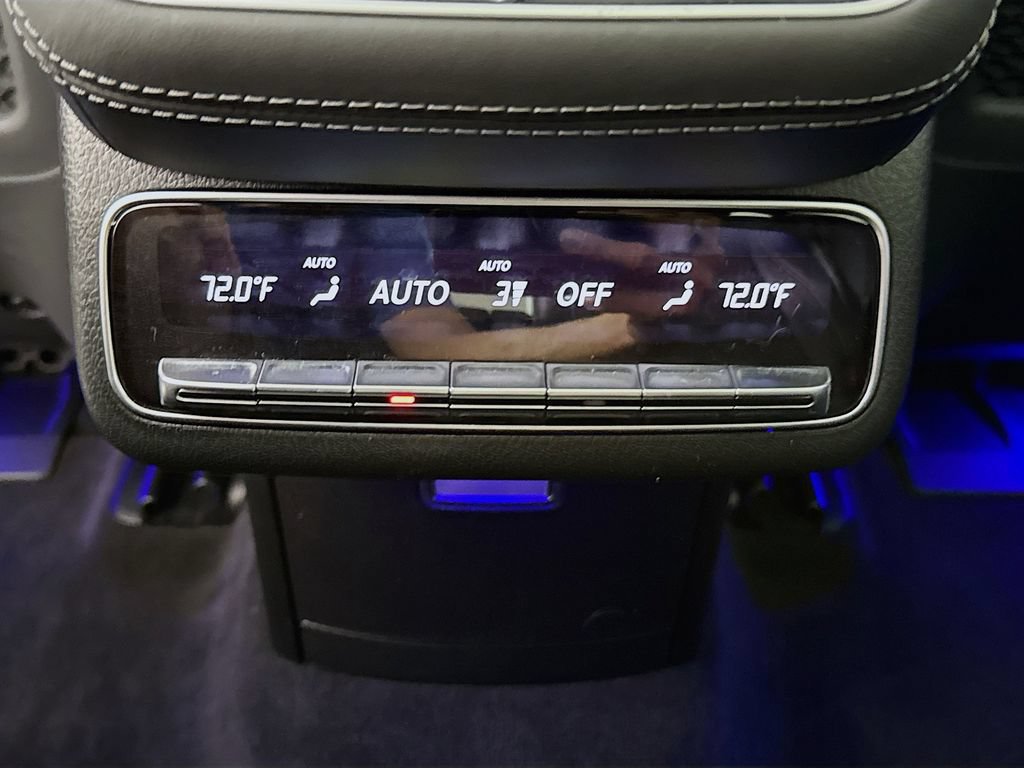 Used 2025 Mercedes-Benz GLS 580 4MATIC image 27