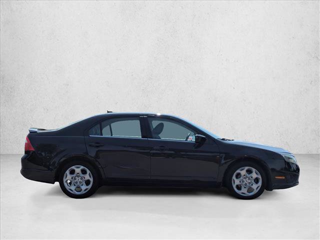 Used 2010 Ford Fusion SE image 4