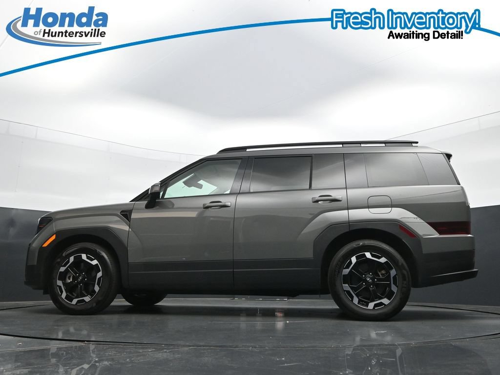 Used 2025 Hyundai Santa Fe SEL FWD image 32