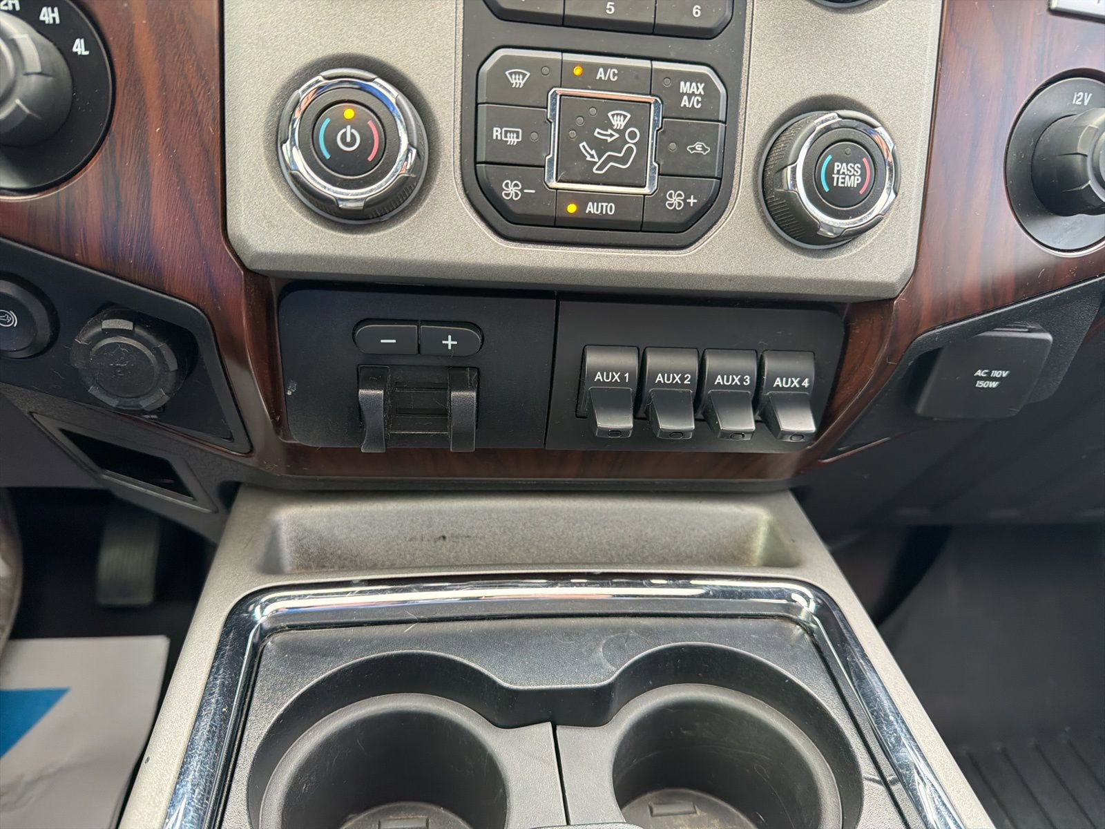 Used 2016 Ford F350 Lariat w/ Lariat Ultimate Package image 16