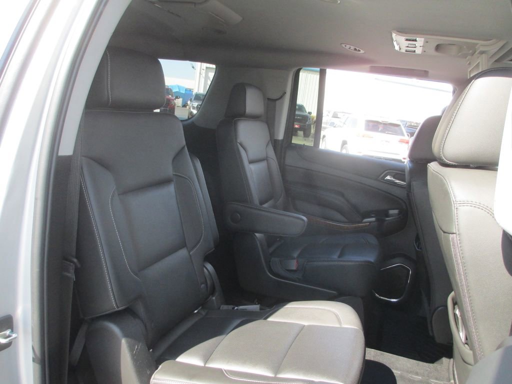 Used 2018 Chevrolet Suburban Premier image 26