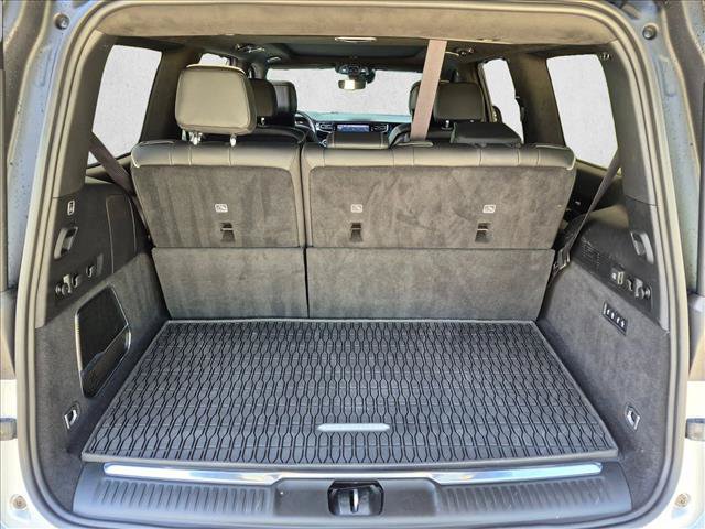 Used 2022 Jeep Grand Wagoneer Series II AWD/4WD image 13