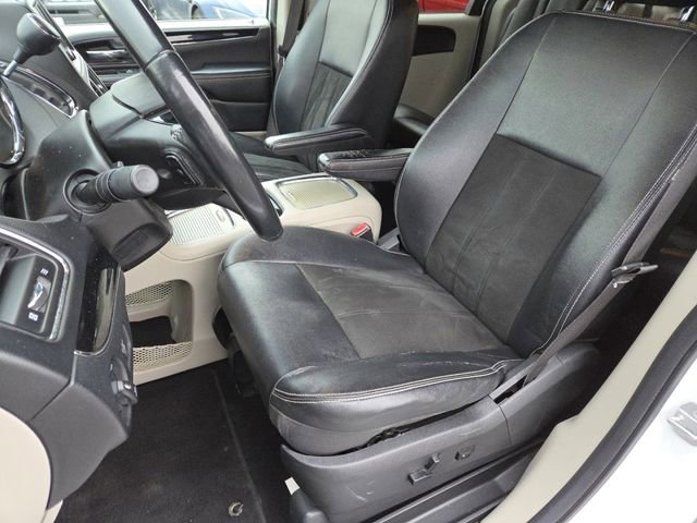 Used 2019 Dodge Grand Caravan SXT image 26