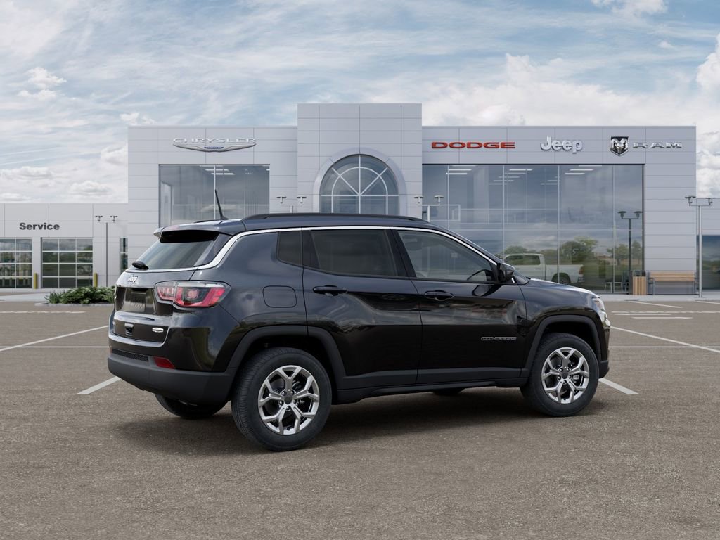 New 2026 Jeep Compass Latitude image 4