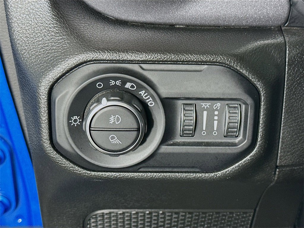 Used 2022 Jeep Gladiator Mojave w/ LED Lighting Group image 20