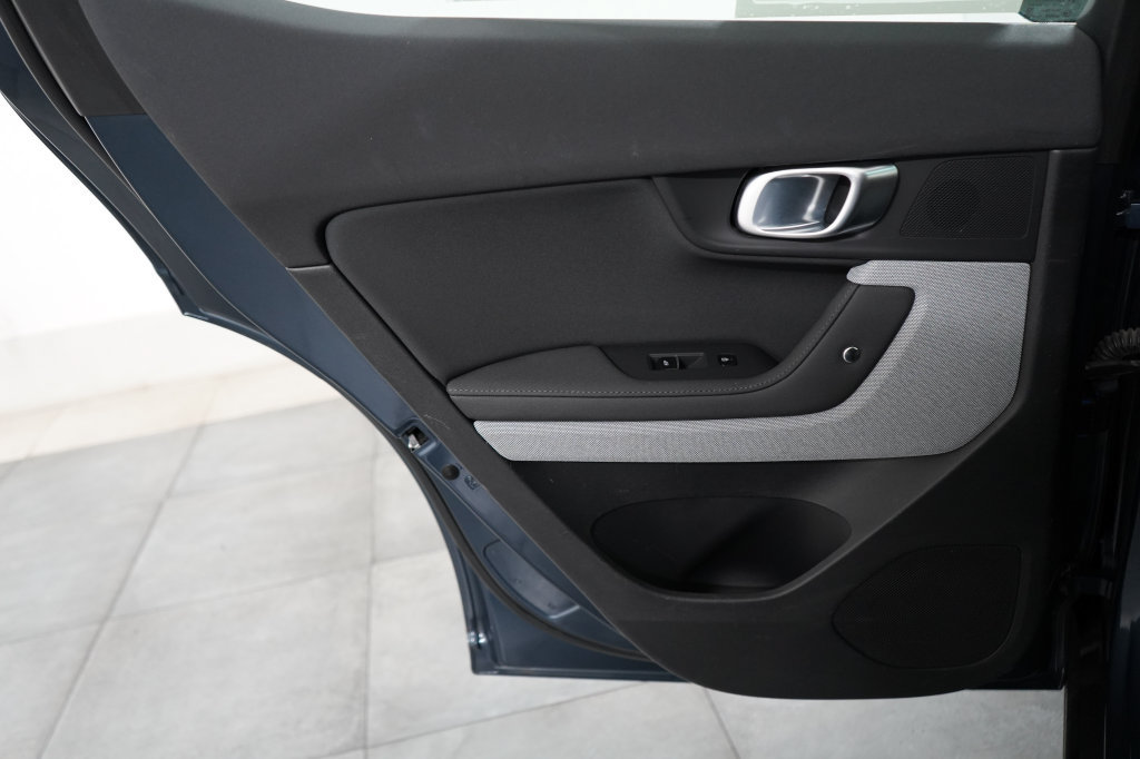 Used 2023 Polestar Polestar 2 w/ Pilot Pack AWD/4WD image 28