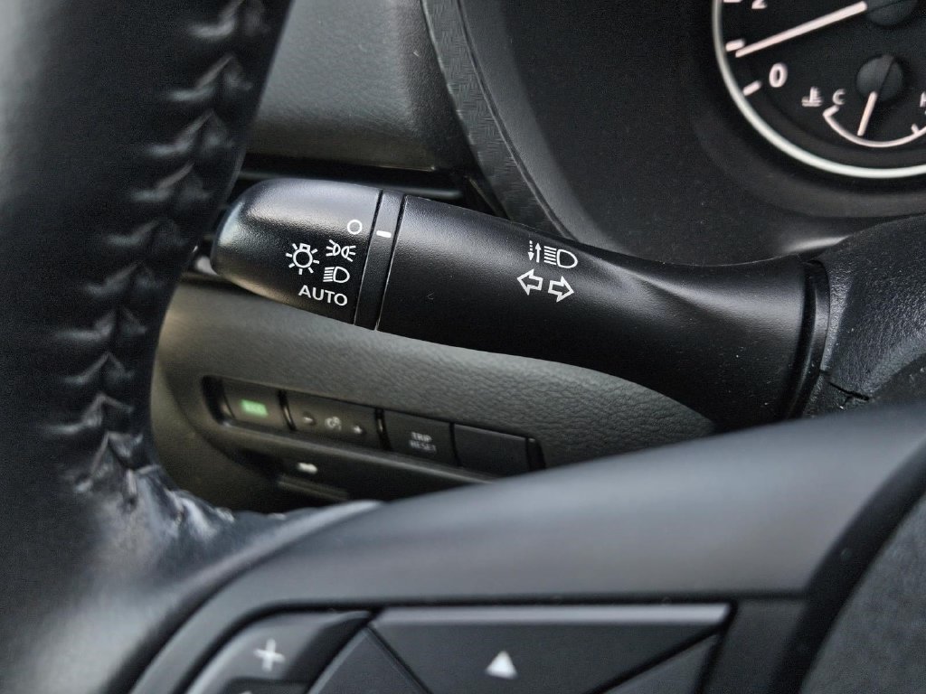 Certified 2022 Nissan Sentra SV w/ All-Weather Package FWD image 25