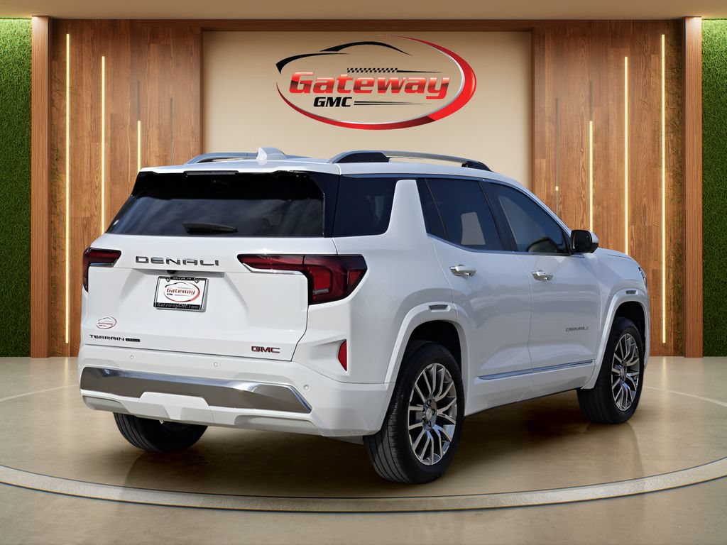 Used 2026 GMC Terrain Denali AWD/4WD image 7