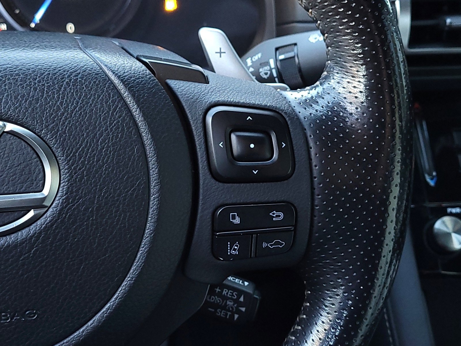 Used 2022 Lexus IS 350 F Sport image 23