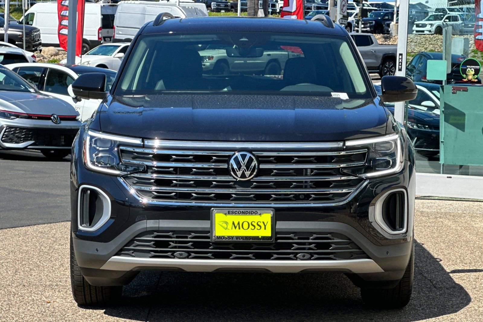 New 2026 Volkswagen Atlas SE image 8