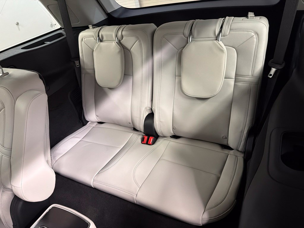 New 2026 Lincoln Aviator Reserve AWD/4WD image 32