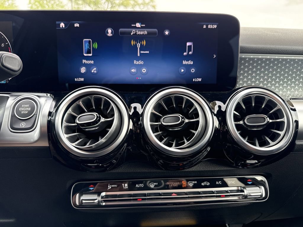 Certified 2025 Mercedes-Benz GLB 250 GLB 250 image 24