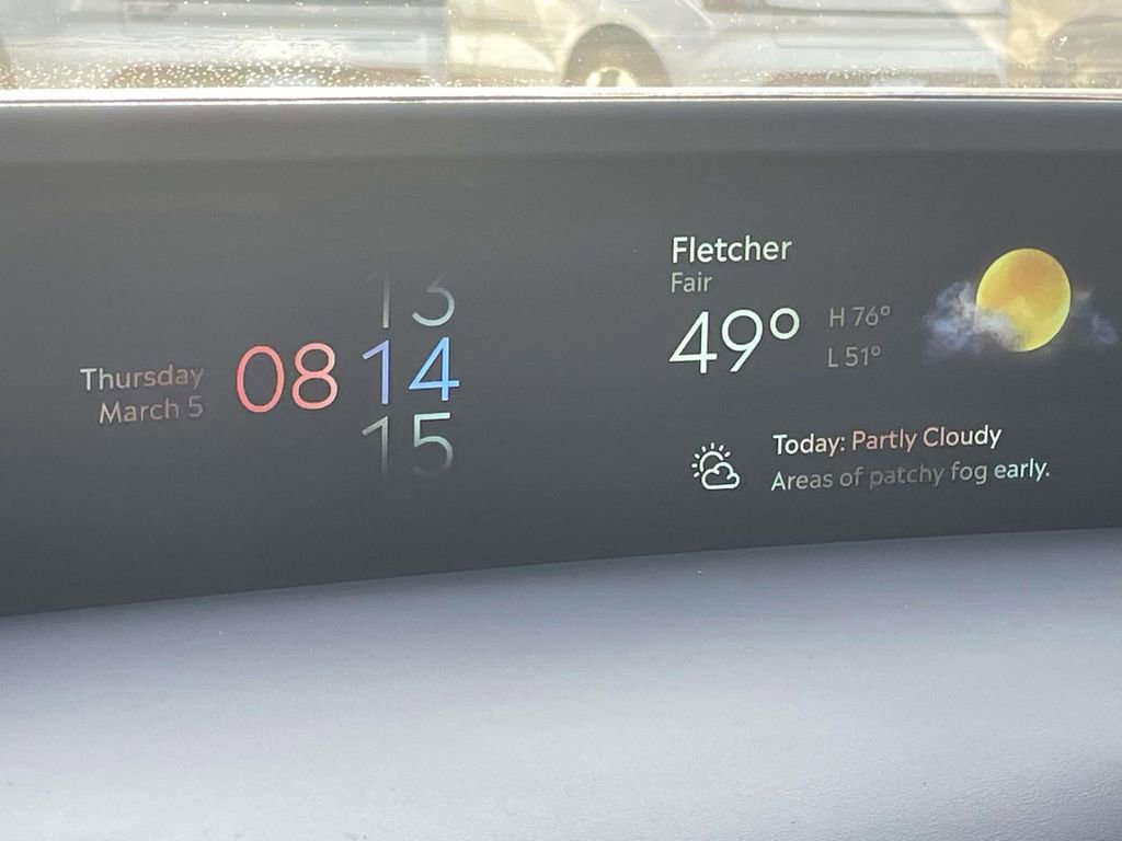 Used 2025 Lincoln Nautilus Reserve image 17