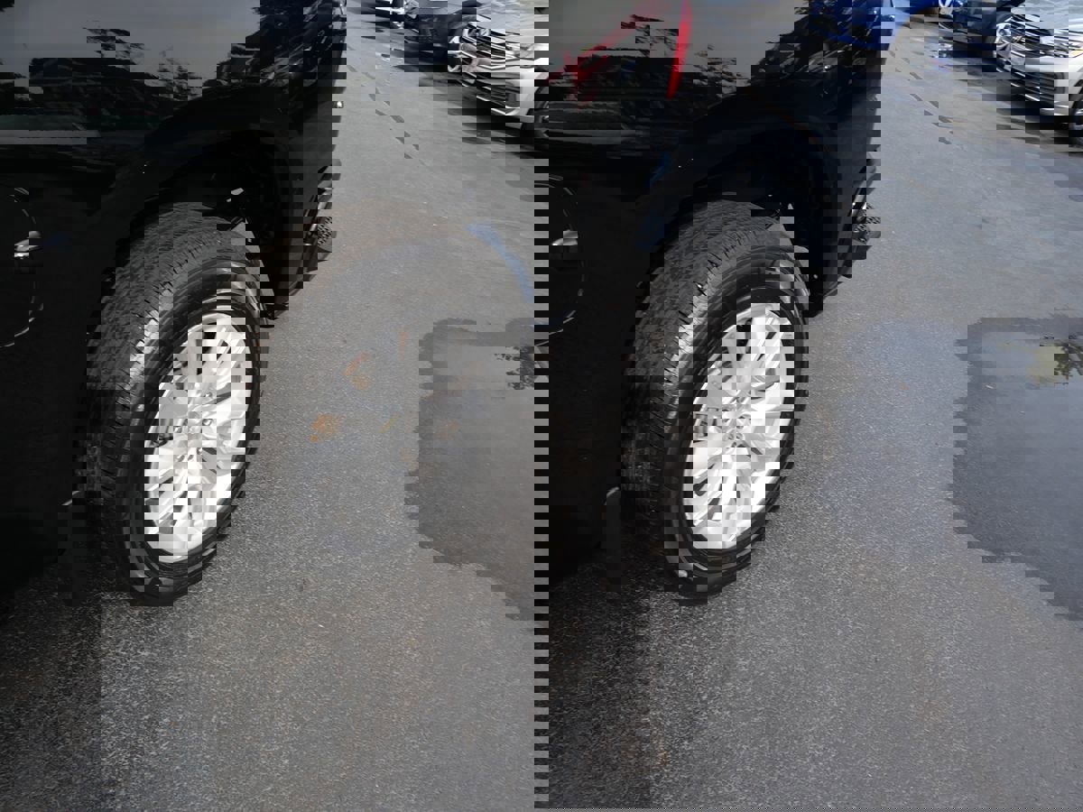 Used 2020 Chevrolet Silverado 1500 Custom w/ Custom Value Package image 34