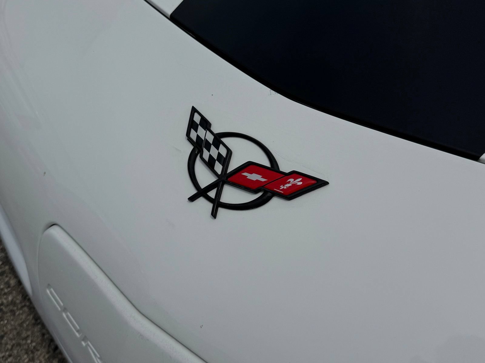 Used 1997 Chevrolet Corvette Coupe w/ Memory Pkg RWD image 35