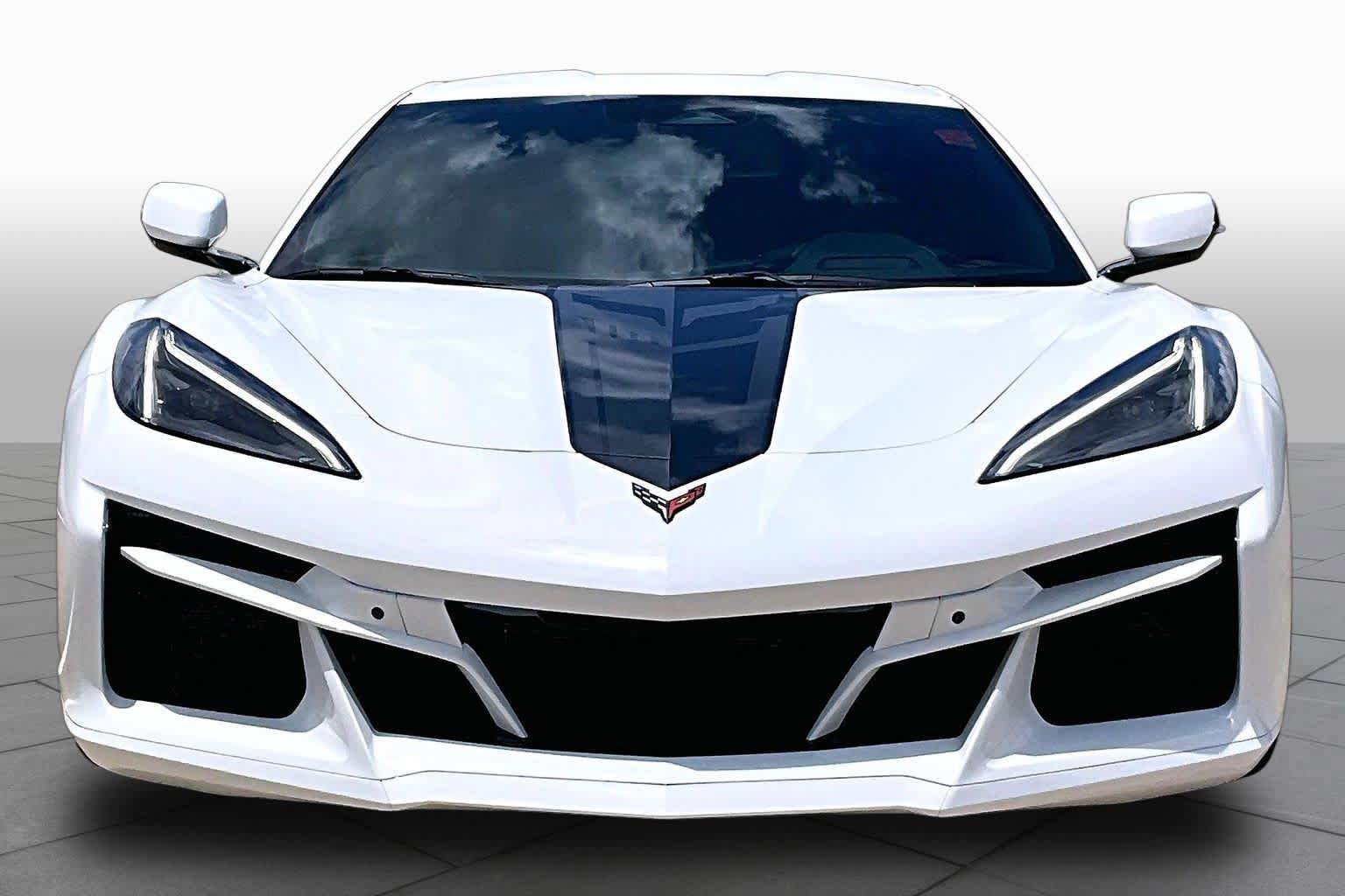 Used 2024 Chevrolet Corvette Z06 RWD image 4