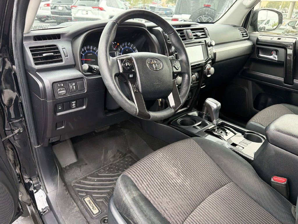 Used 2017 Toyota 4Runner TRD Off-Road AWD/4WD image 22