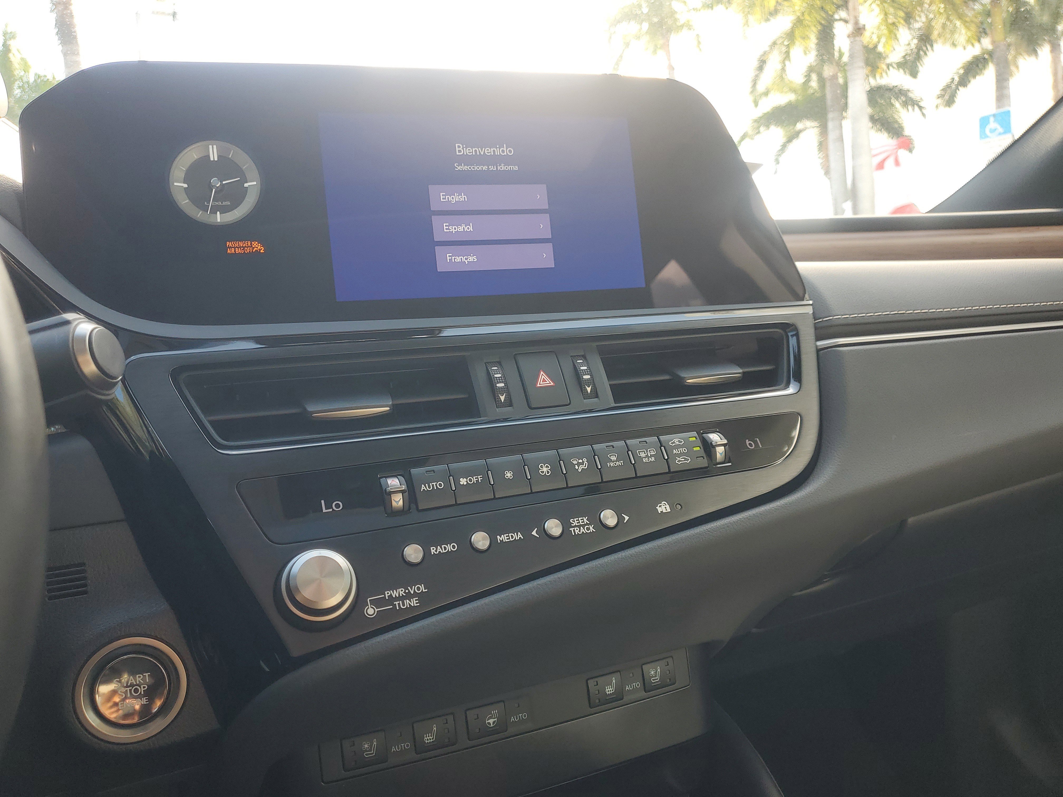 Certified 2025 Lexus ES 350 w/ Premium Package image 30