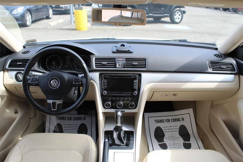 Used 2012 Volkswagen Passat 2.5 SE image 14