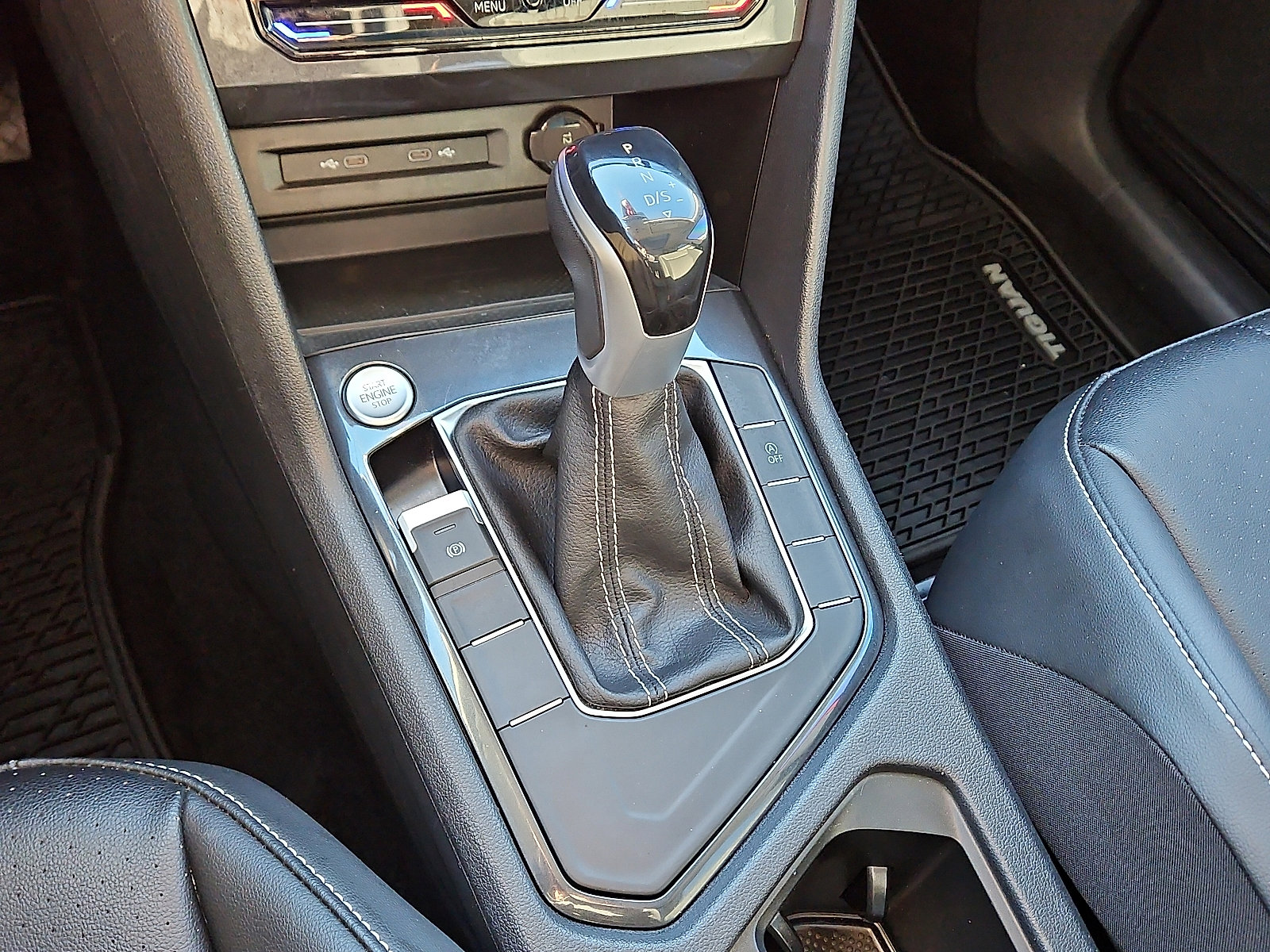 Certified 2023 Volkswagen Tiguan SE w/ Panoramic Sunroof Package image 14