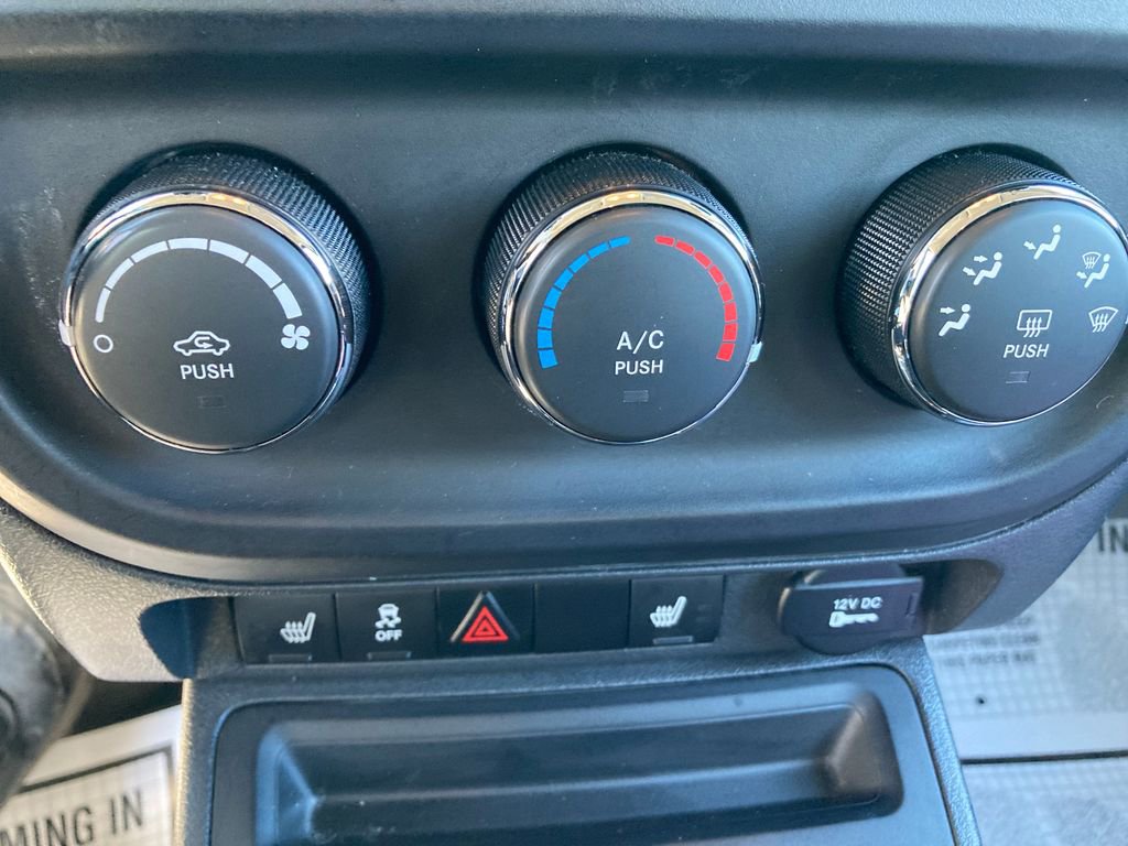 Used 2015 Jeep Patriot Latitude image 24