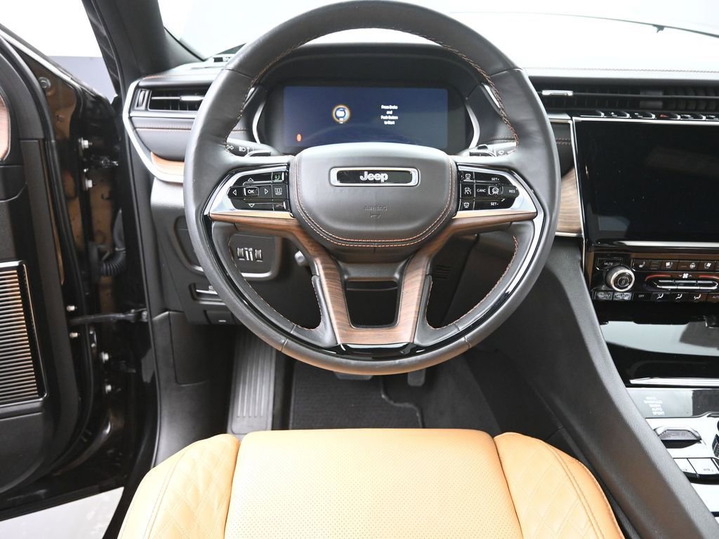 Used 2024 Jeep Grand Cherokee L Summit image 29