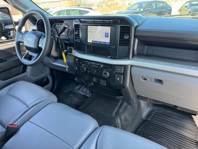 Used 2024 Ford F350 XL w/ Snow Plow/Camper Package image 17