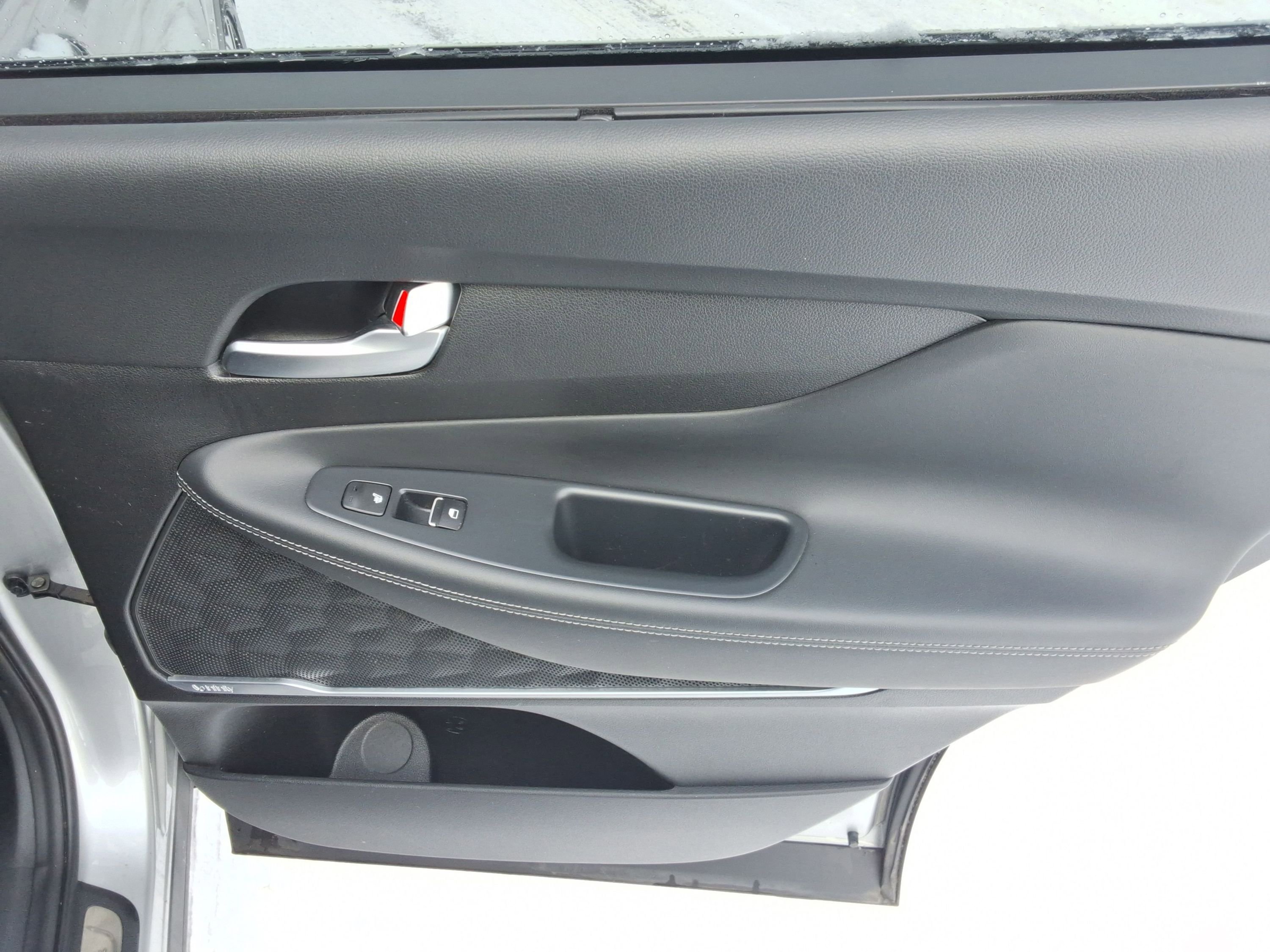 Used 2020 Hyundai Santa Fe Limited image 26