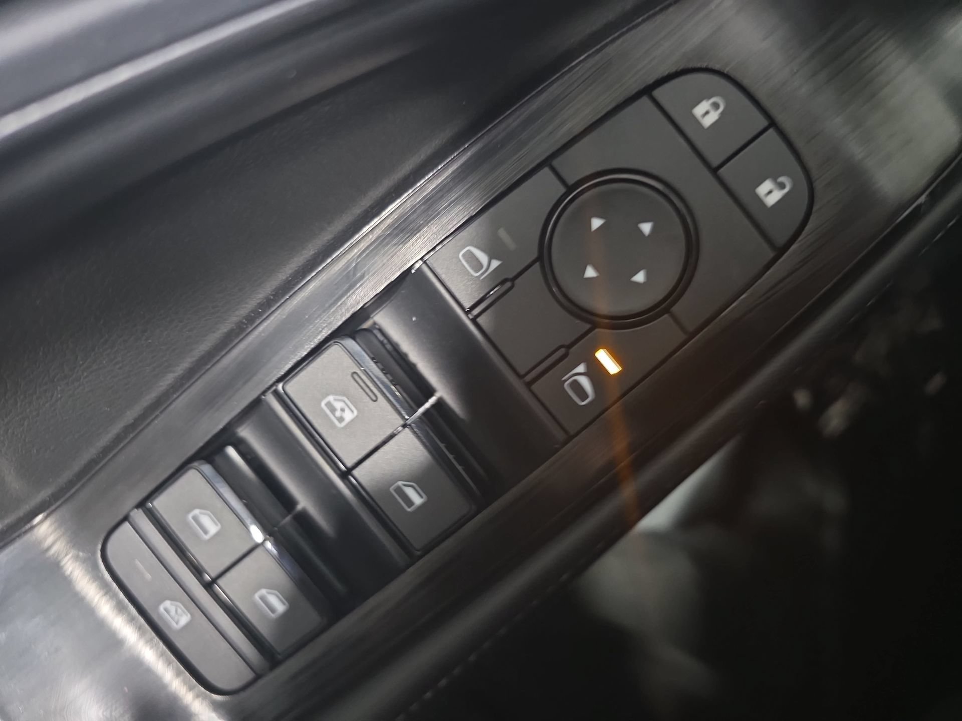 New 2026 Nissan Rogue SV w/ Cold Weather Package FWD image 27