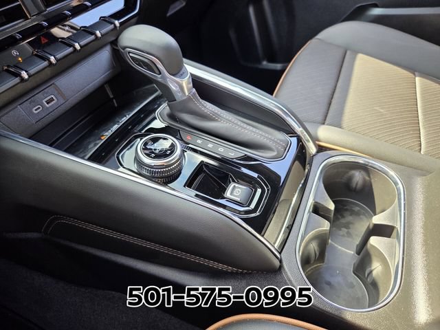 Used 2025 GMC Canyon AT4 w/ Nightfall Edition AWD/4WD image 32