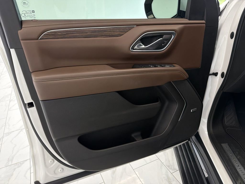 Used 2021 Chevrolet Tahoe High Country RWD image 23