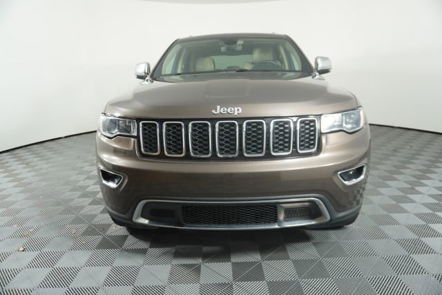 Used 2018 Jeep Grand Cherokee Limited w/ Trailer Tow Group IV RWD image 2