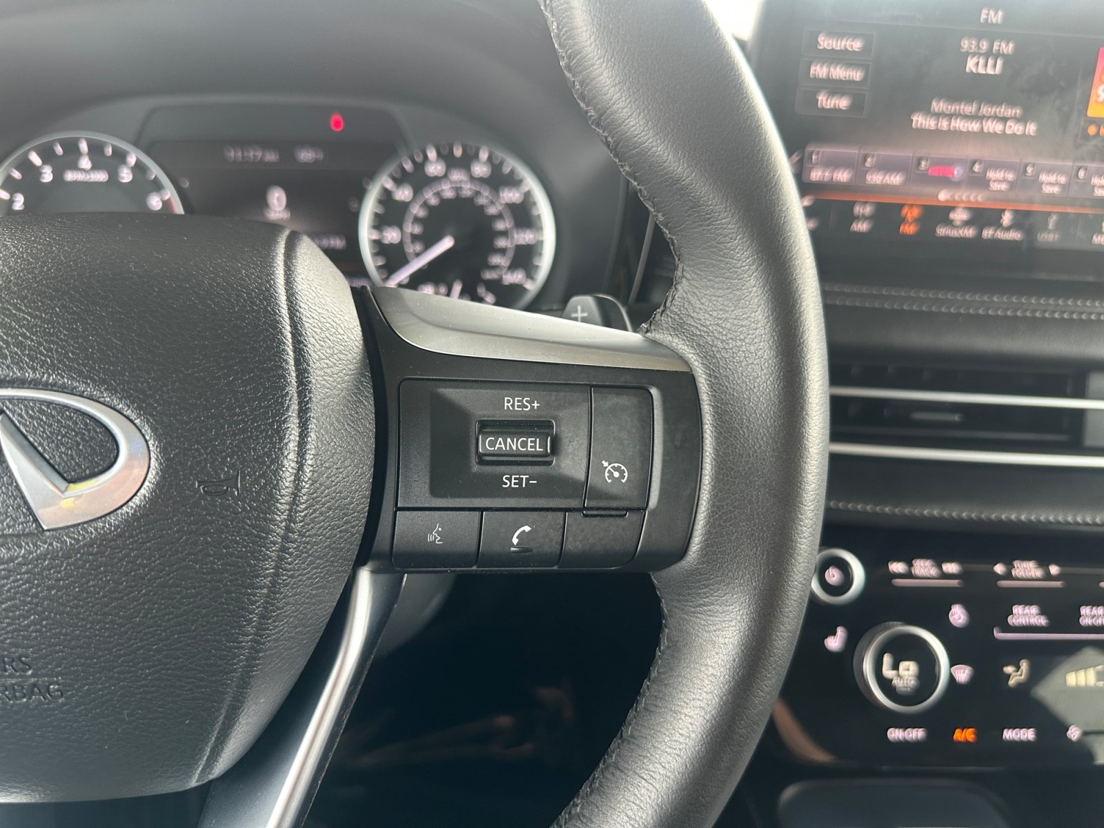 Used 2025 INFINITI QX60 Pure FWD image 21