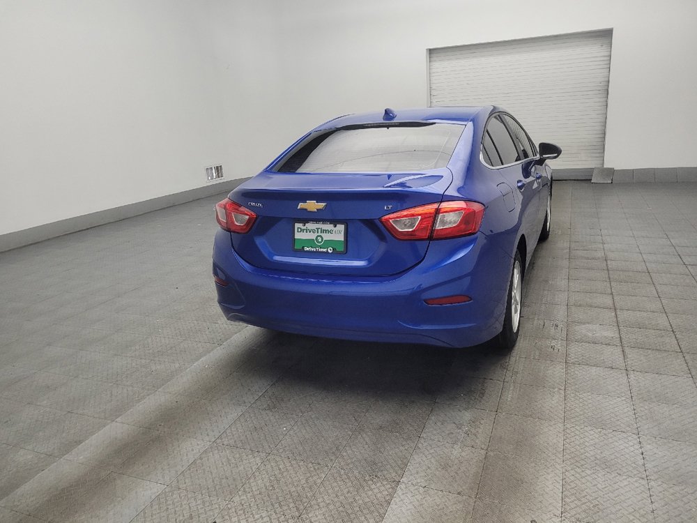 Used 2018 Chevrolet Cruze LT w/ Convenience Package FWD image 9