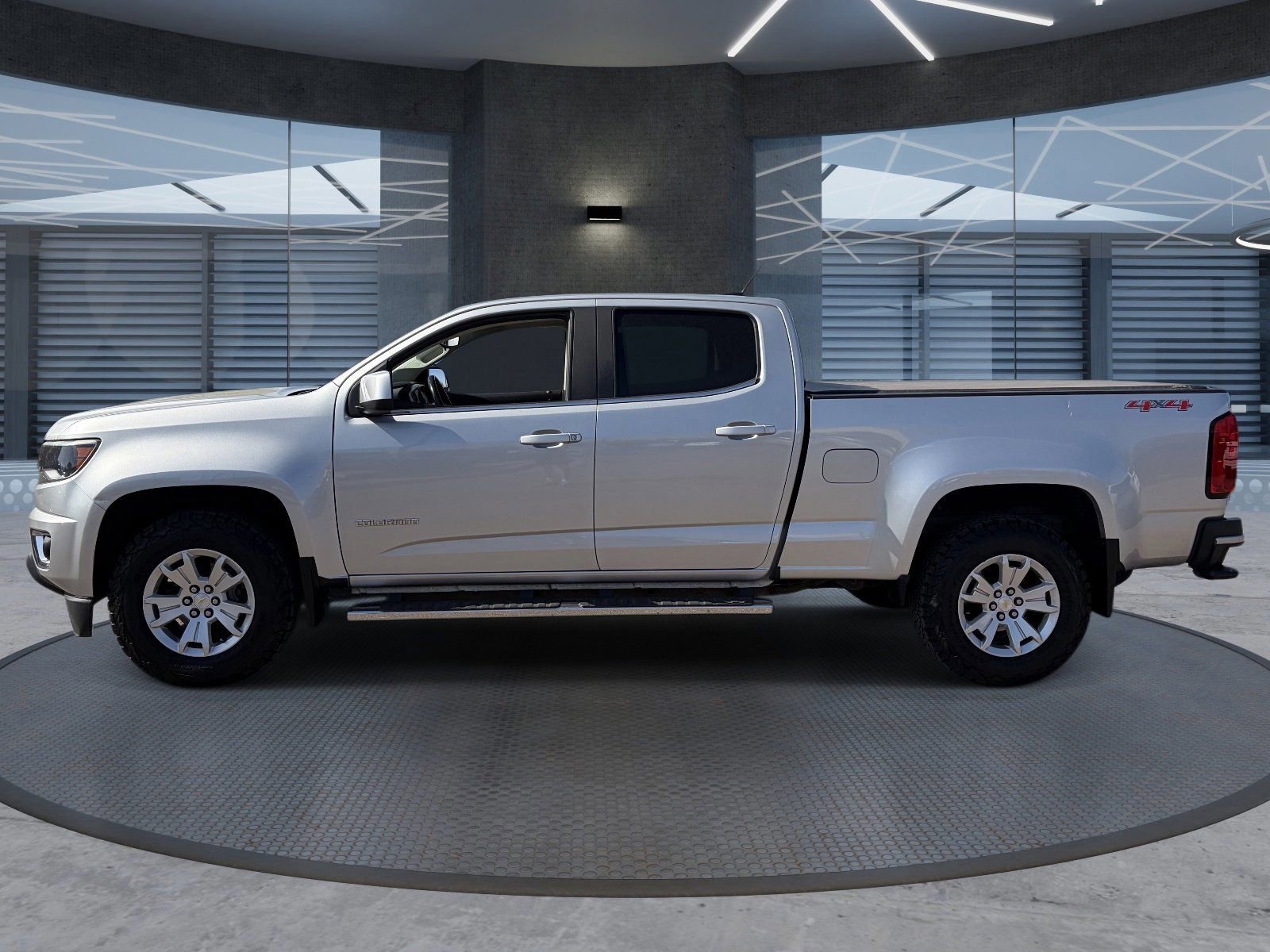 Used 2018 Chevrolet Colorado LT w/ LT Convenience Package AWD/4WD image 3