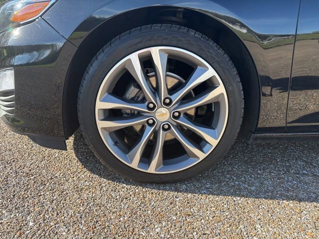 Used 2025 Chevrolet Malibu LT image 9