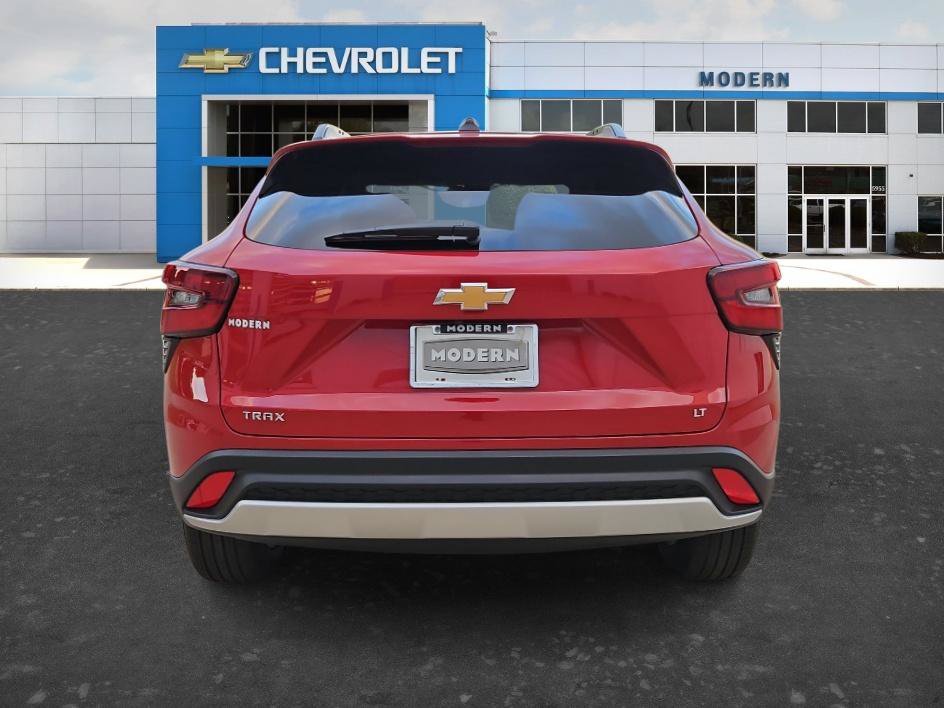 New 2026 Chevrolet Trax LT FWD image 4
