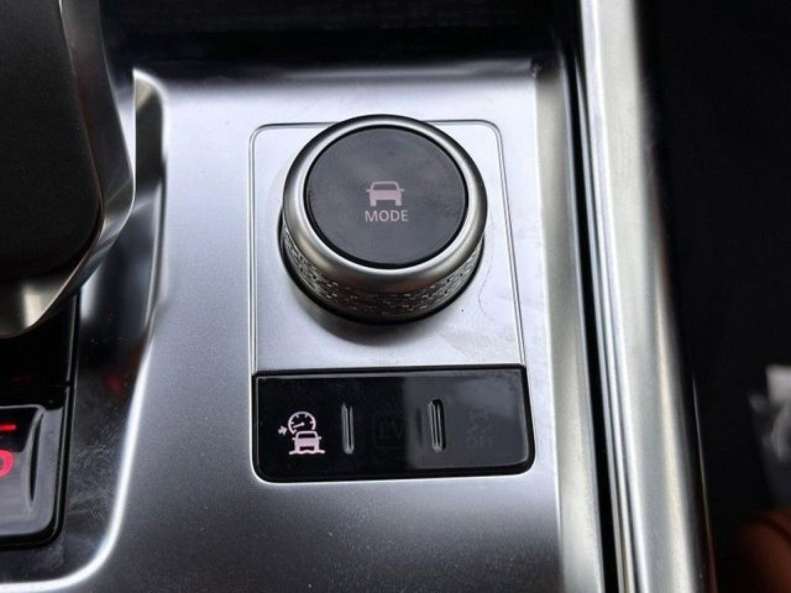 New 2024 Jaguar XF R-Dynamic SE image 29