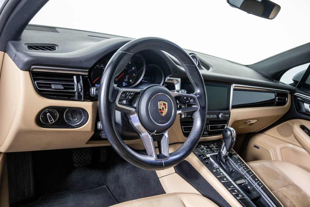 Used 2019 Porsche Macan AWD/4WD image 18