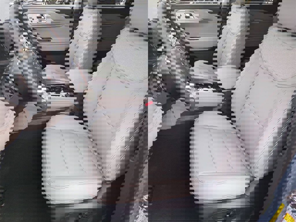 New 2026 Ford Explorer Active image 39