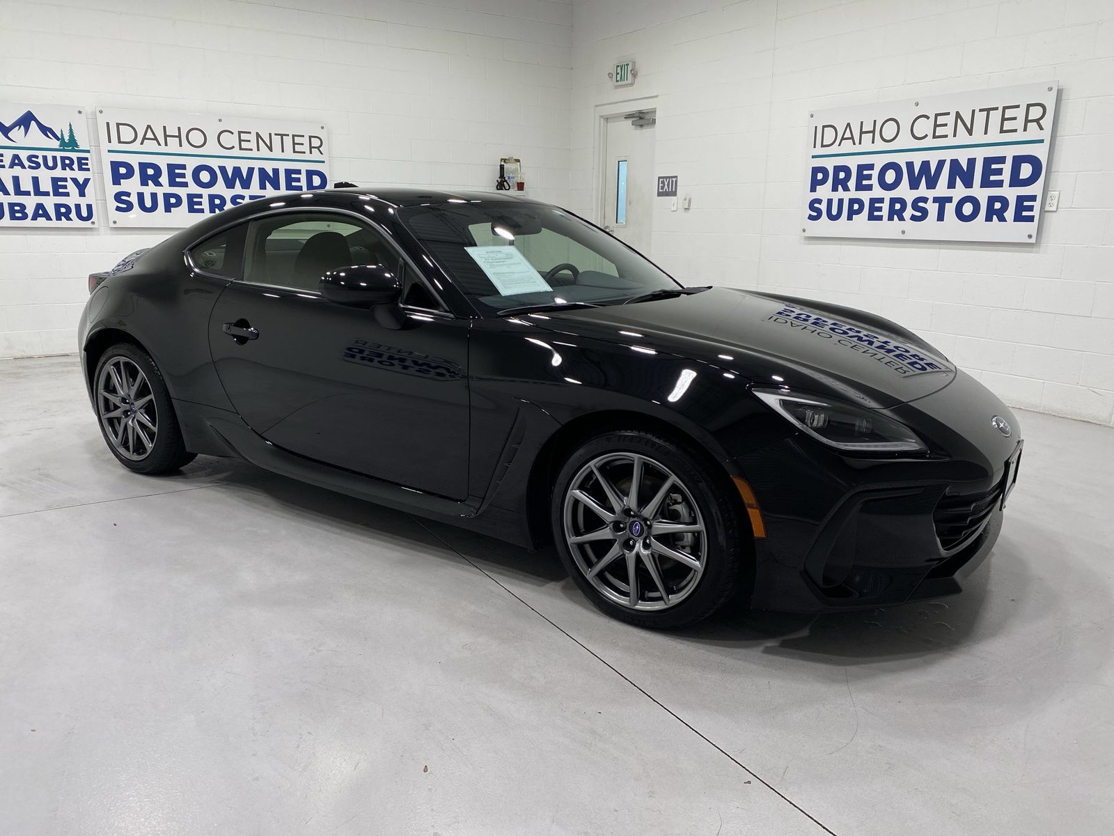 Used 2025 Subaru BRZ Premium RWD image 2