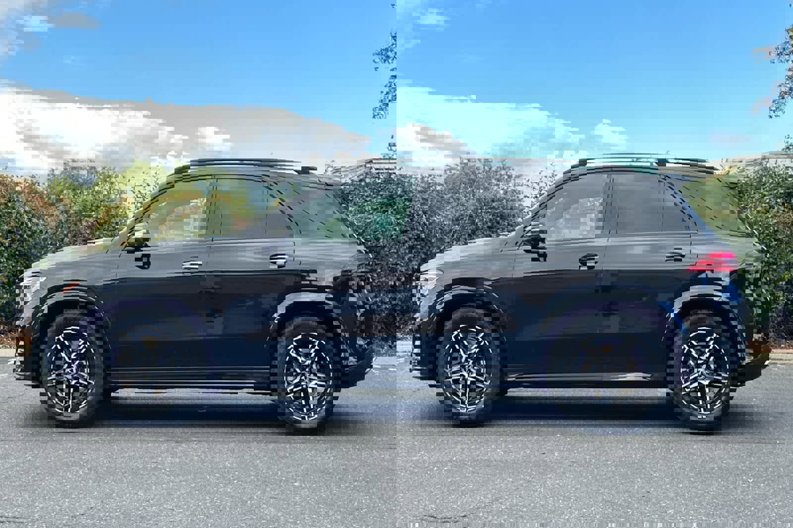 New 2026 Mercedes-Benz GLE 350 4MATIC image 6