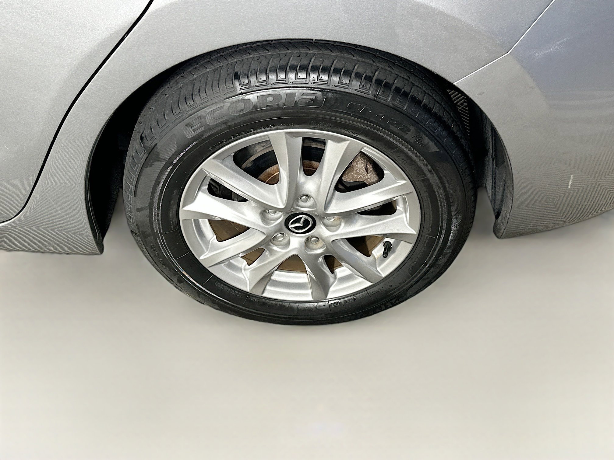 Used 2016 MAZDA MAZDA3 i Sport w/ Preferred Equipment Package image 11