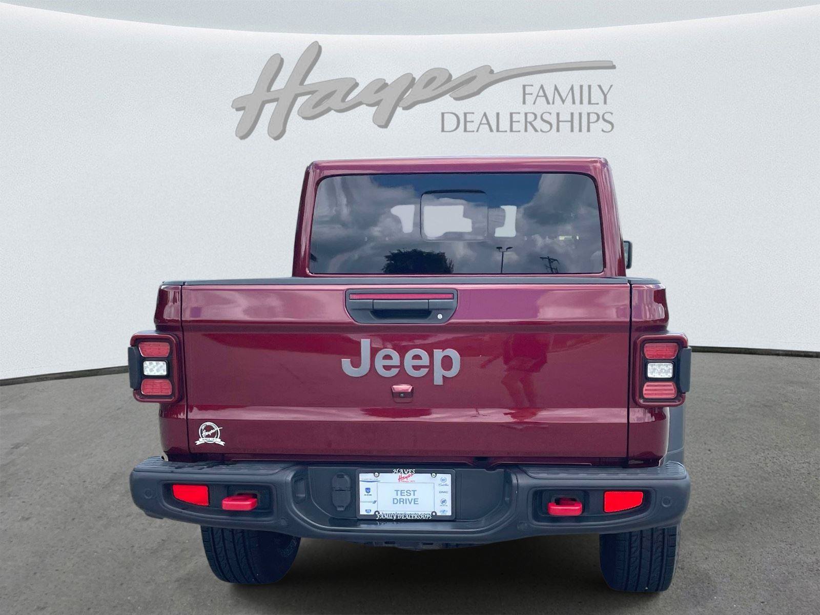 Used 2021 Jeep Gladiator Rubicon w/ Cold Weather Group AWD/4WD image 4