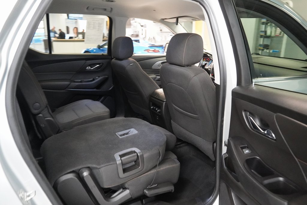 Used 2019 Chevrolet Traverse LT image 24