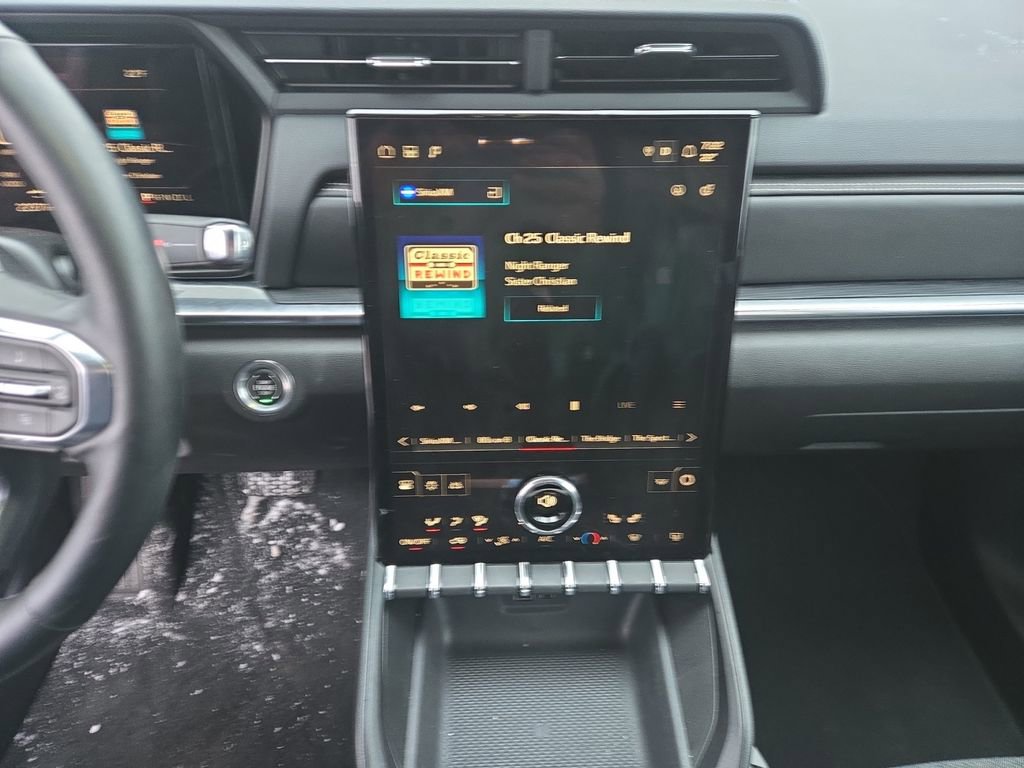 Used 2025 GMC Terrain Elevation image 18