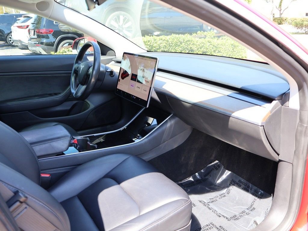 Used 2018 Tesla Model 3 Long Range RWD image 27