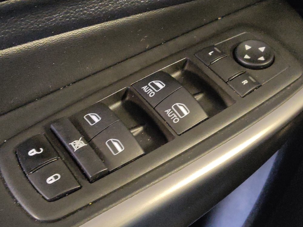 Used 2022 Jeep Cherokee Latitude Lux FWD image 27