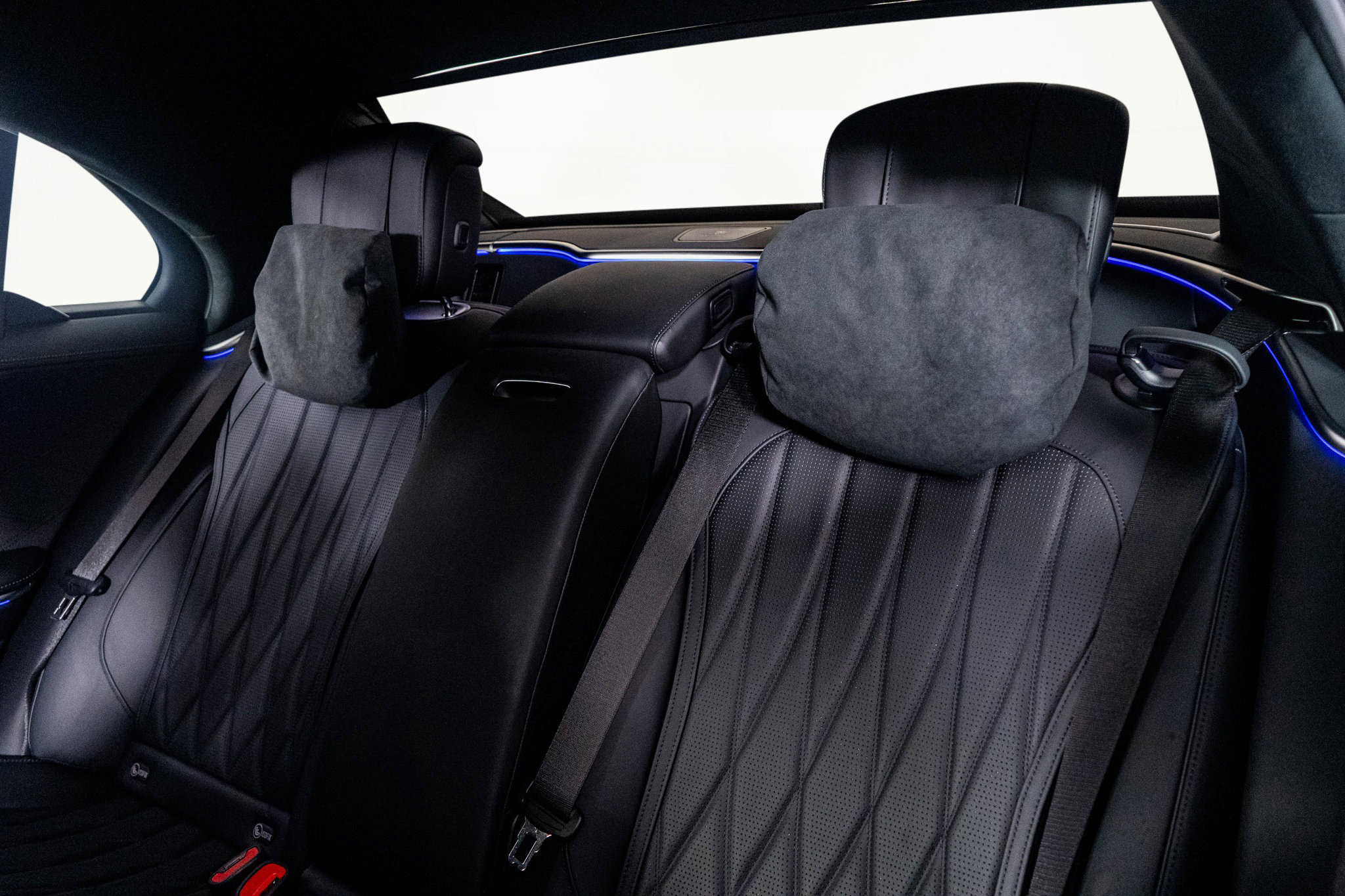 Used 2025 Mercedes-Benz S 63 AMG S w/ AMG Night Package image 33